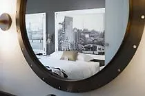 Jupiter Next Hotel Portland 4*,