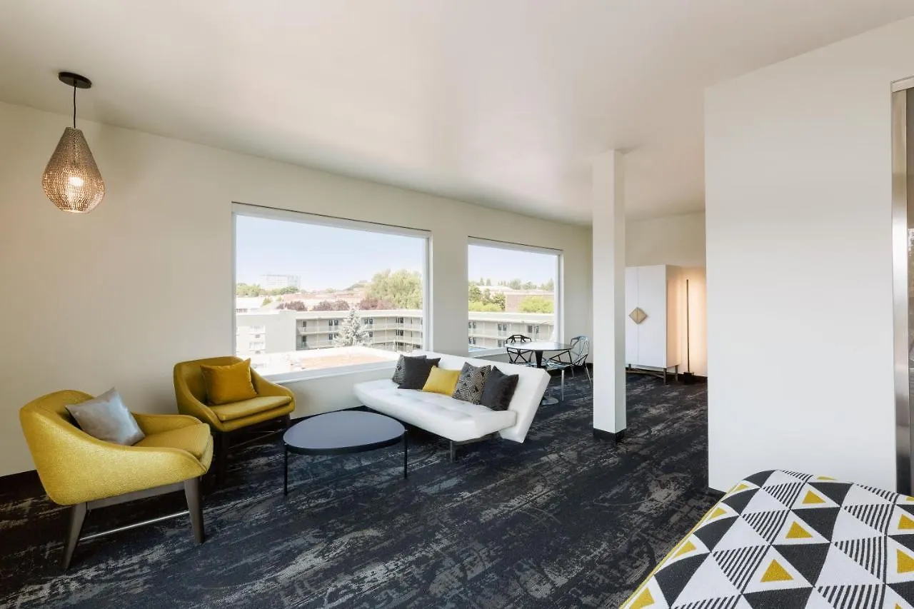 Hotel Jupiter NEXT Portland